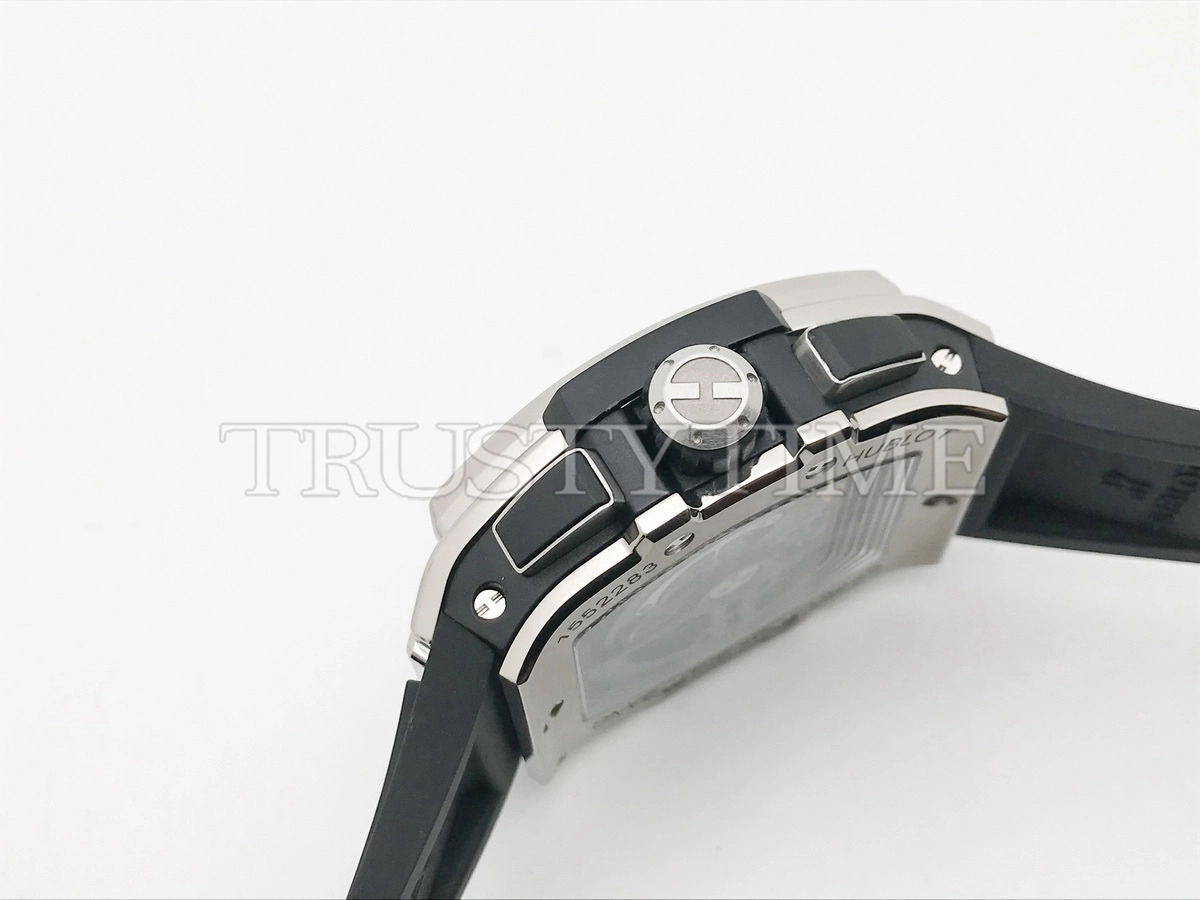 Копия часов Hublot Spirit Of Big Bang Titanium 42 642.NX.0170.RX