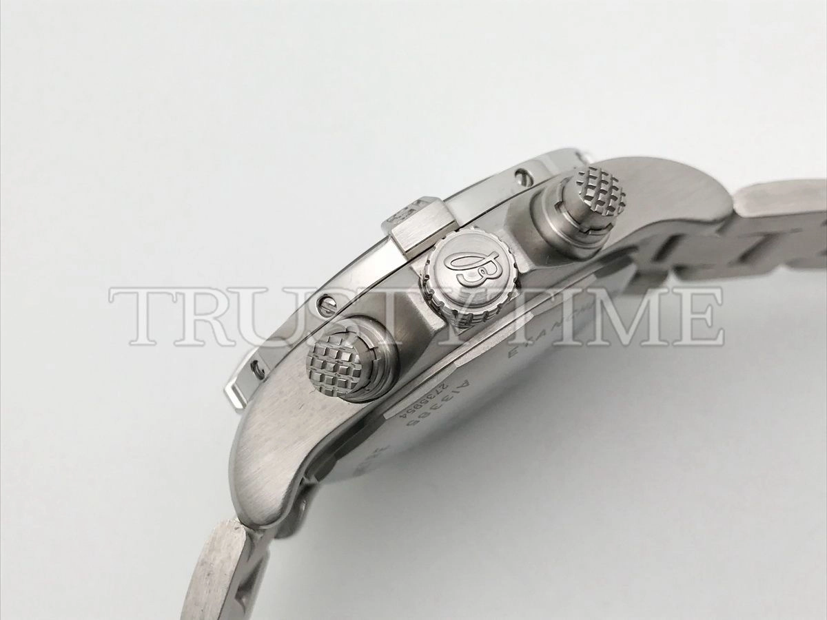 Копия часов Breitling Avenger Chronograph 43 A13385101C1A1