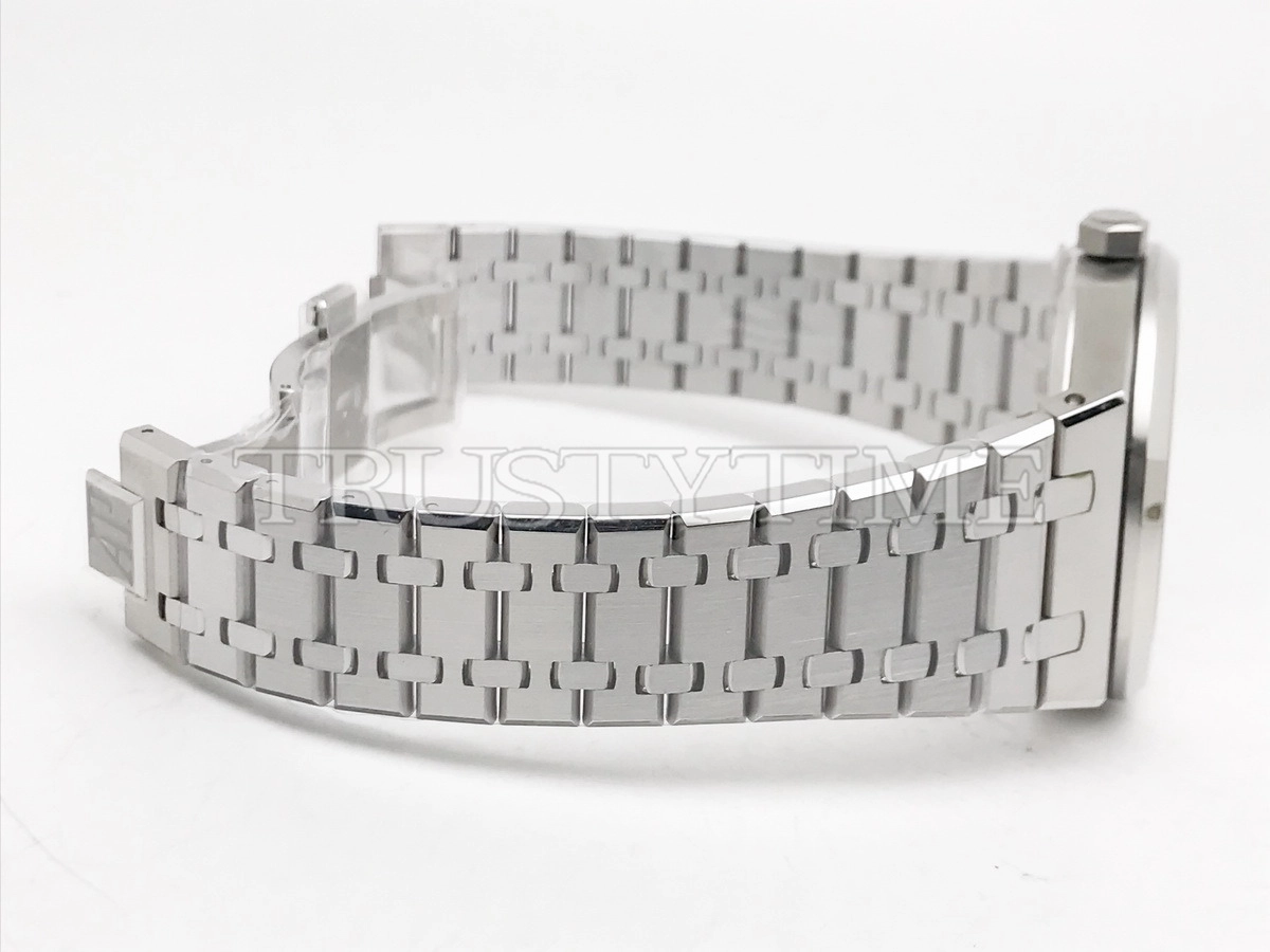 Копия часов Audemars Piguet Royal Oak Selfwinding 15500ST.OO.1220ST.04