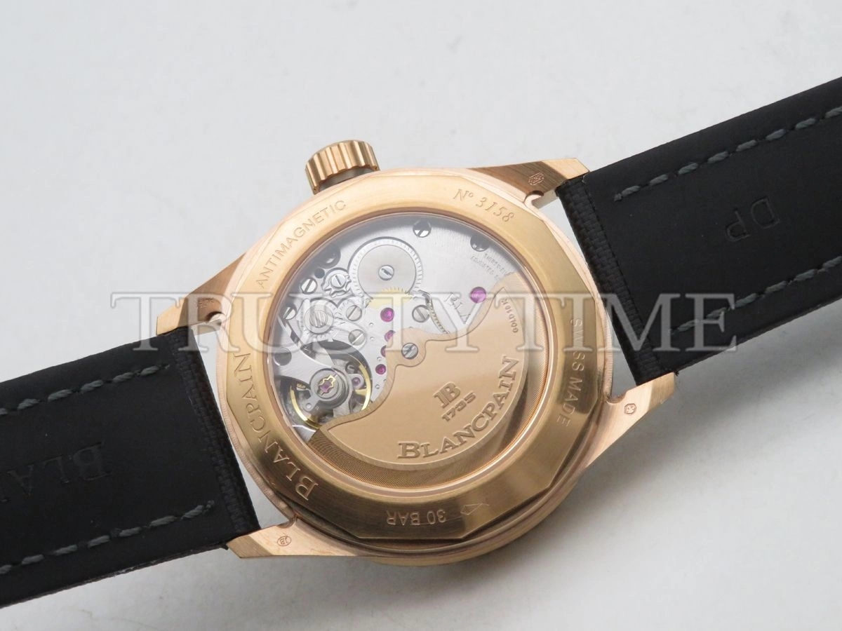 Копия часов Blancpain Fifty Fathoms Bathyscaphe 5000-36S30-B52A