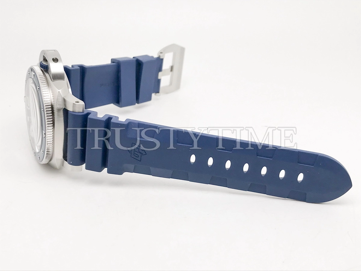 Копия часов Panerai Submersible QuarantaQuattro Mike Horn 44mm PAM01676