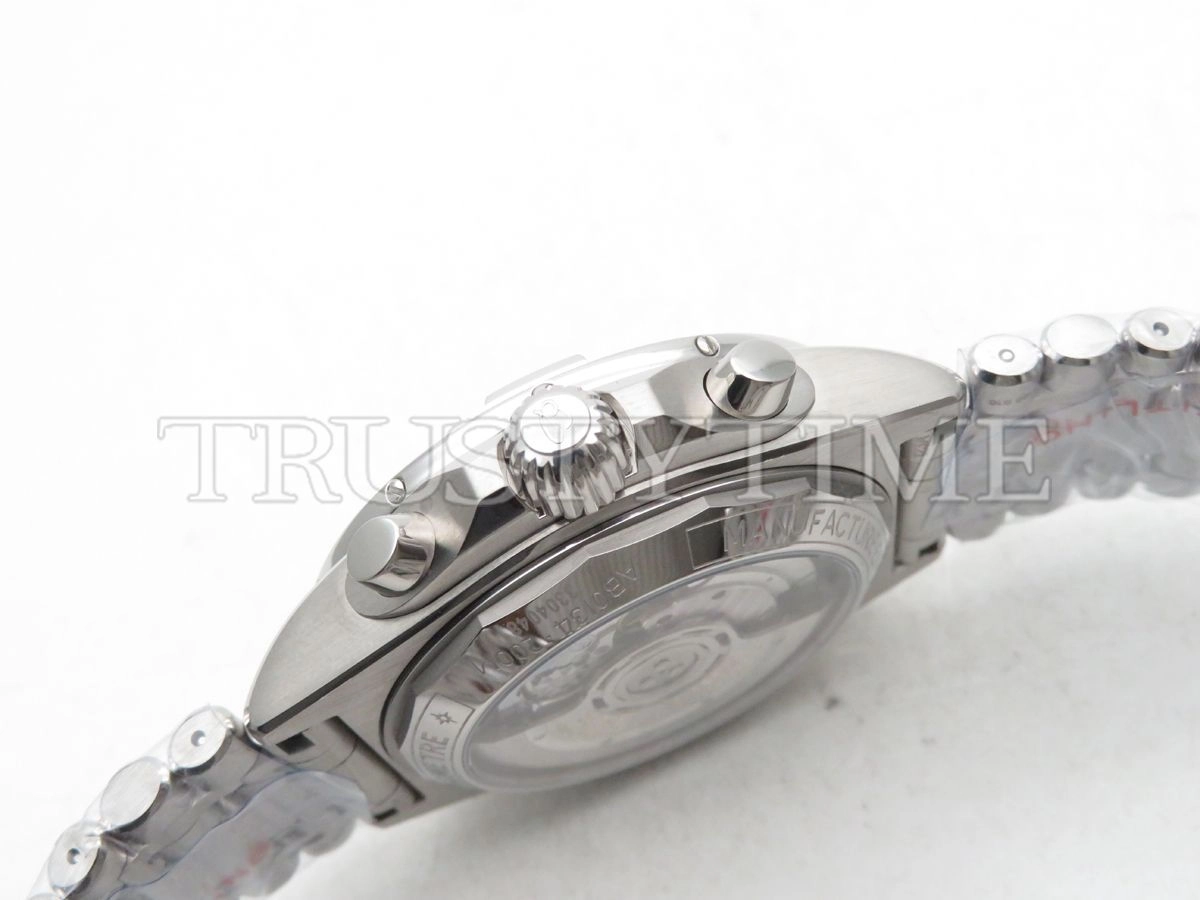 Копия часов Breitling Chronomat B01 42 AB0134101B1A1