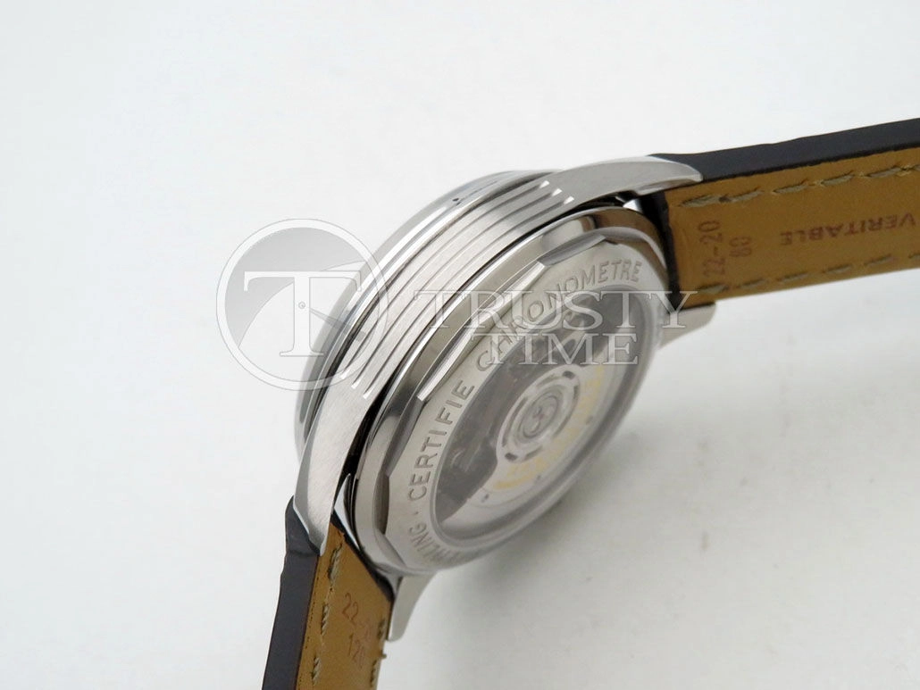 Копия часов Breitling Premier B01 Chronograph 42 AB0118221B1P1