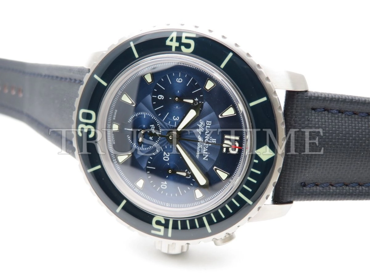 Копия часов Blancpain Fifty Fathoms Flyback Chronograph 5085FB-1140-52B