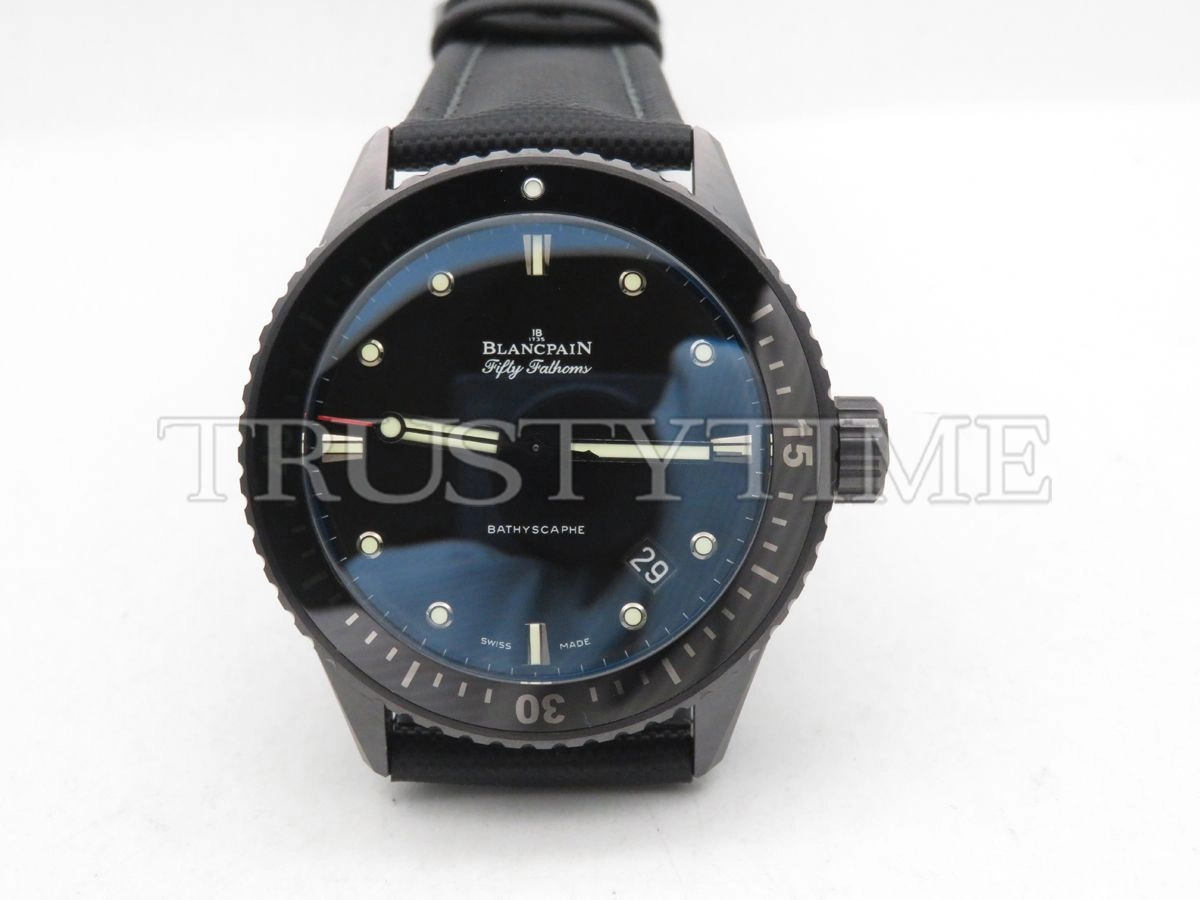 Копия часов Blancpain Fifty Fathoms Bathyscaphe 5000-0130-B52A