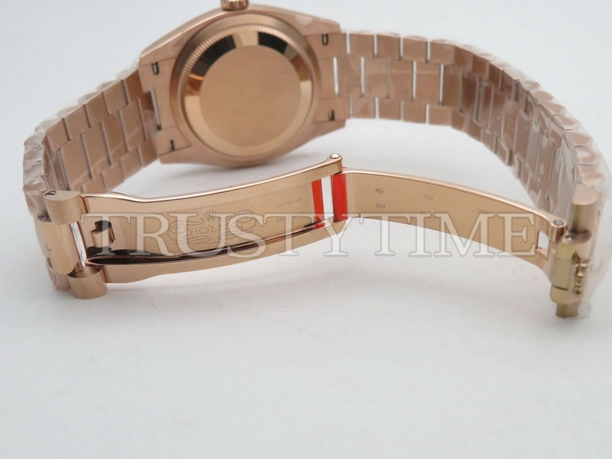 Копия часов Rolex Day-Date 36mm 128235-0037