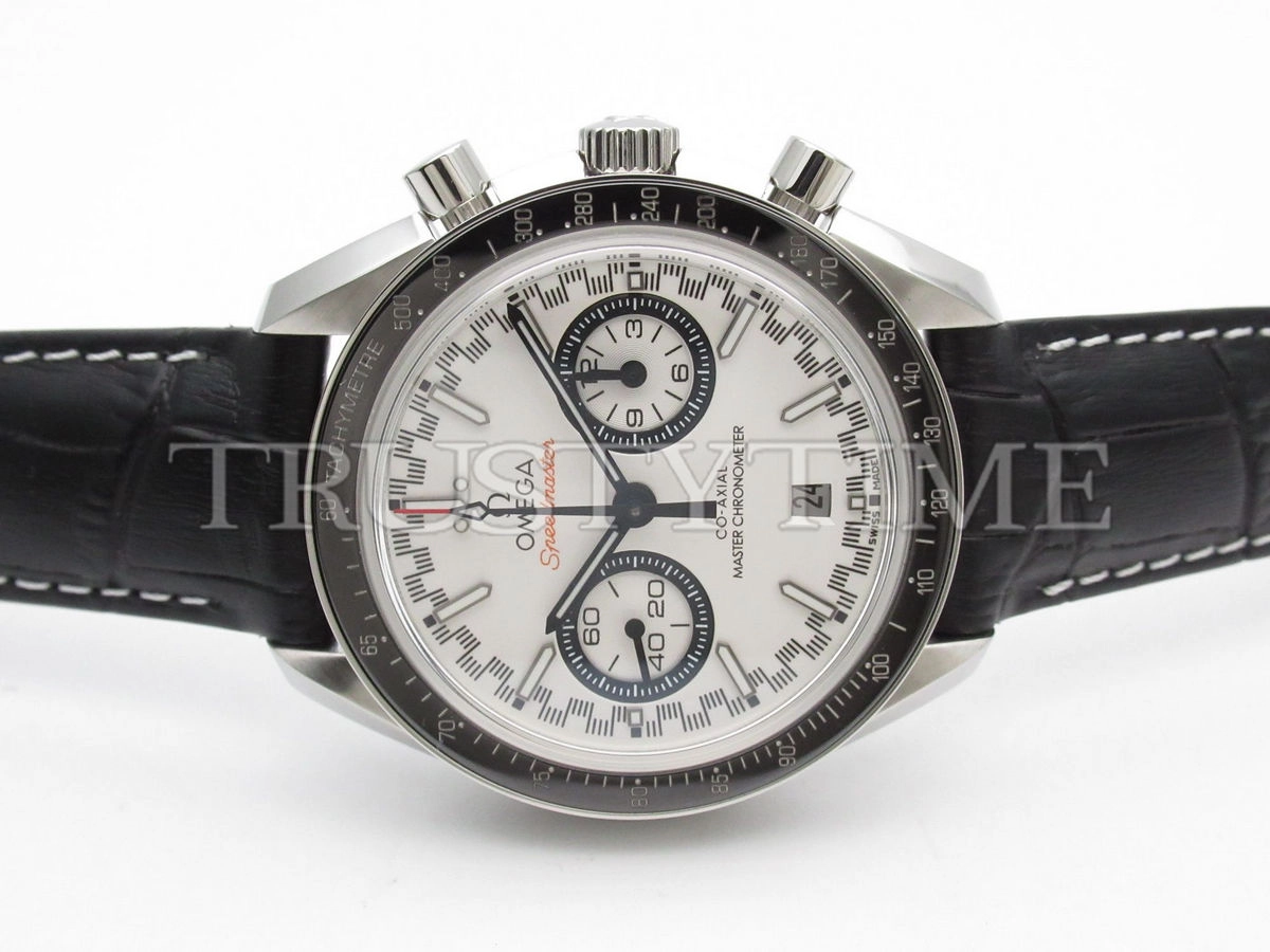 Копия часов Omega Speedmaster Racing Co-axial Master Chronometer Chronograph 44mm 329.33.44.51.04.001
