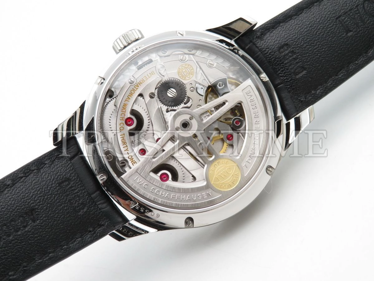 Копия часов IWC Portugieser Annual Calendar 44mm IW503501
