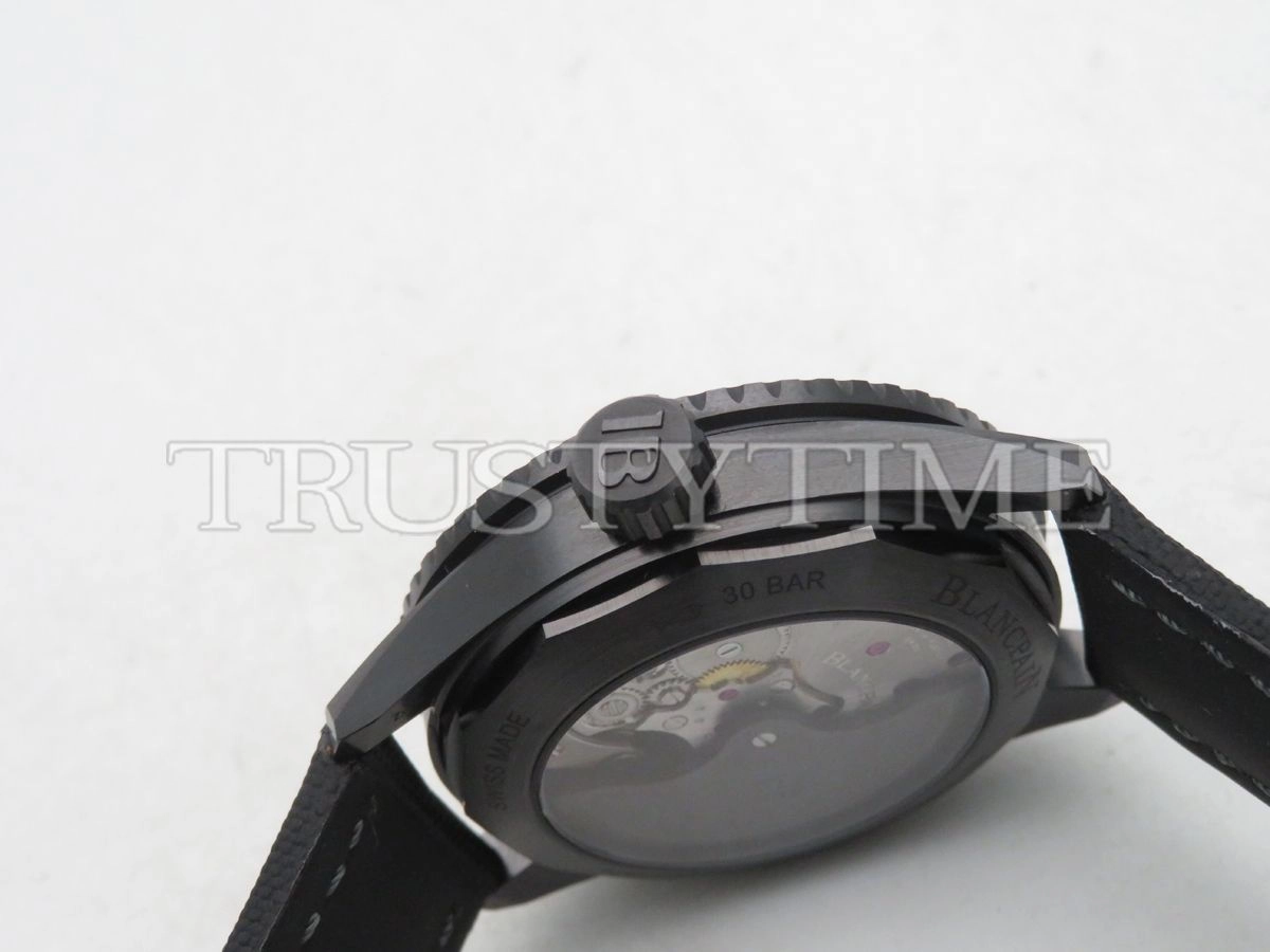 Копия часов Blancpain Fifty Fathoms Bathyscaphe 5000-0130-B52A