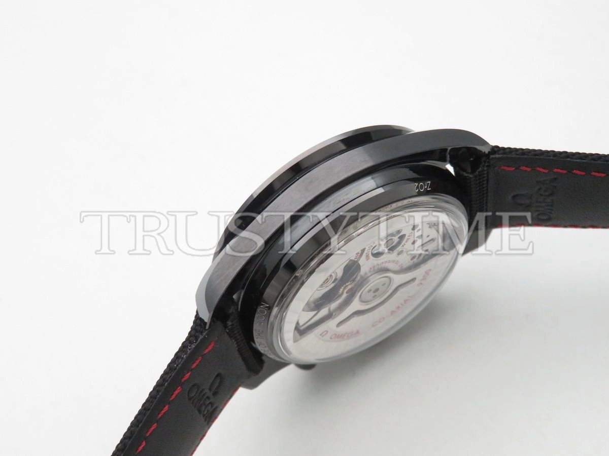 Копия часов Omega Speedmaster Moonwatch Co-Axial Chronograph 44mm  311.92.44.51.01.003
