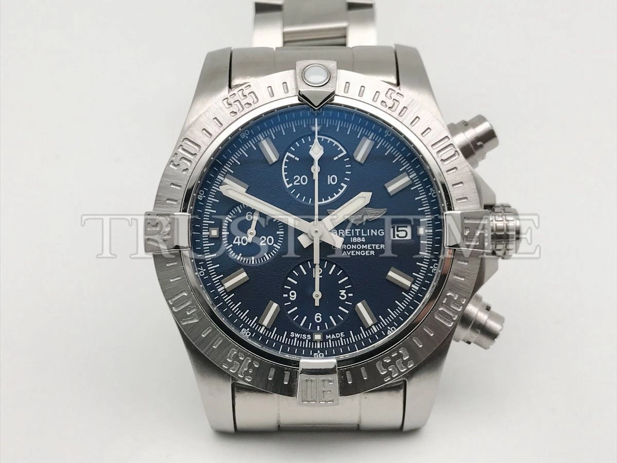 Копия часов Breitling Avenger Chronograph 43 A13385101C1A1