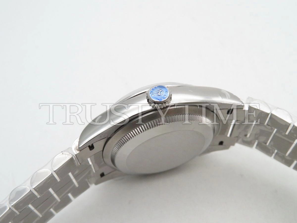 Копия часов Rolex Day-Date 36mm 128236-0002