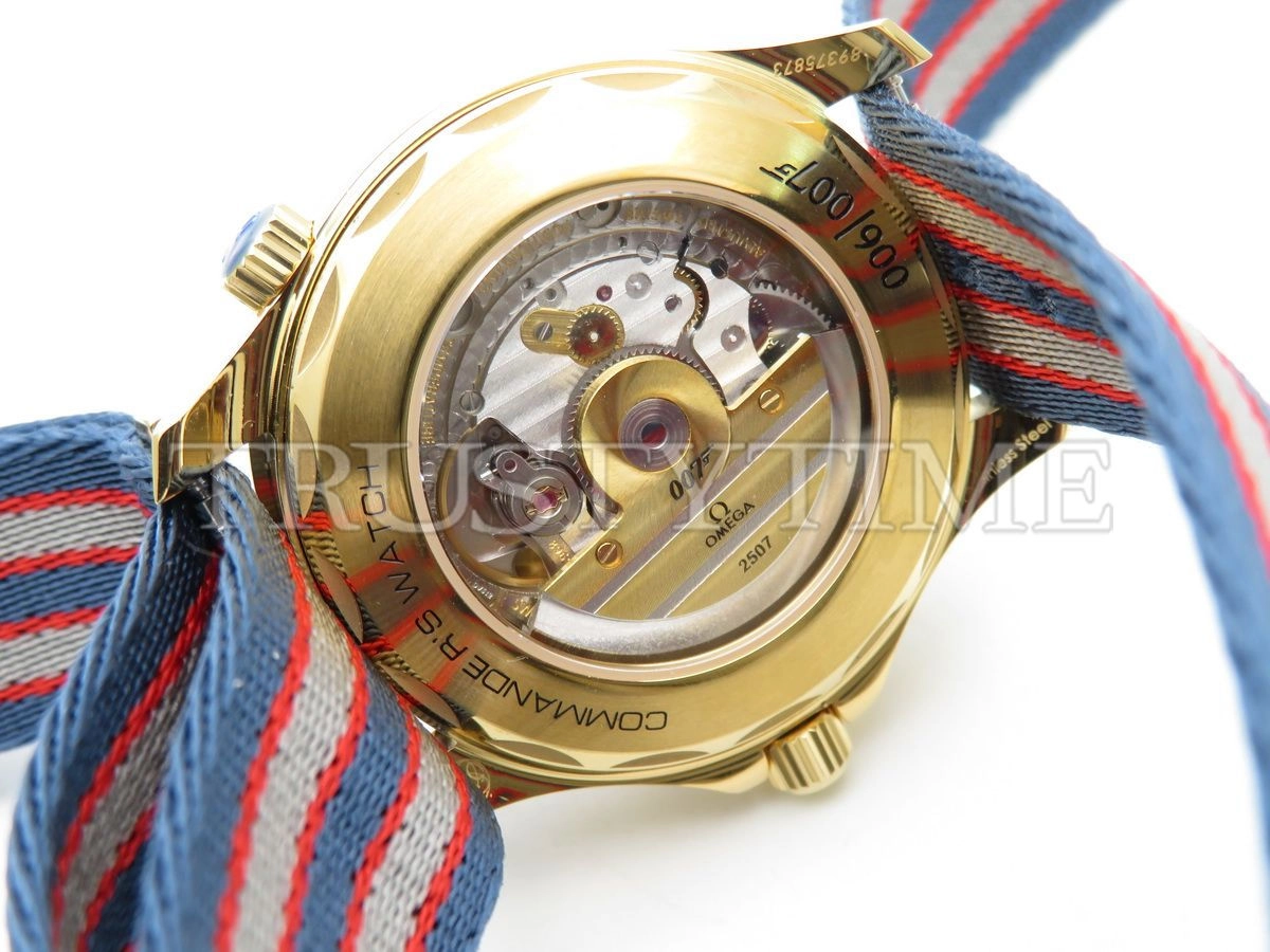 Копия часов Omega Seamaster Diver 300m Co‑Axial Chronometer Commanders’ Watch 41mm 212.62.41.20.04.001