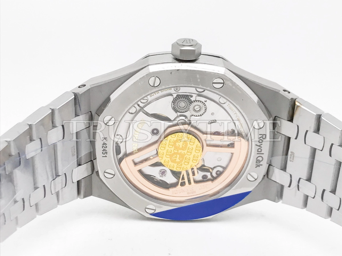 Копия часов Audemars Piguet Royal Oak Selfwinding 15500ST.OO.1220ST.04