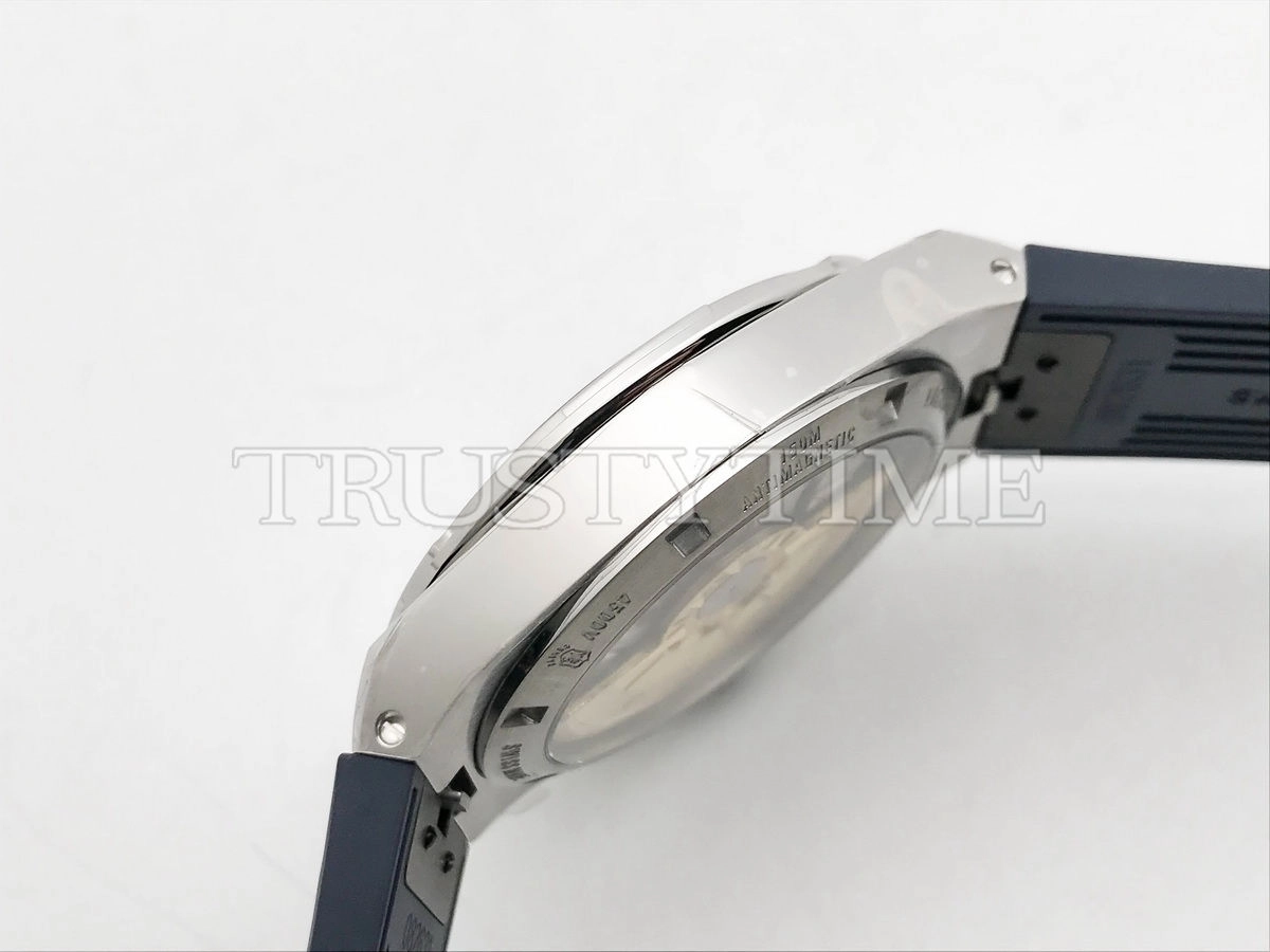 Копия часов Vacheron Constantin Overseas 41mm 4500V/110A-B128 Rubber