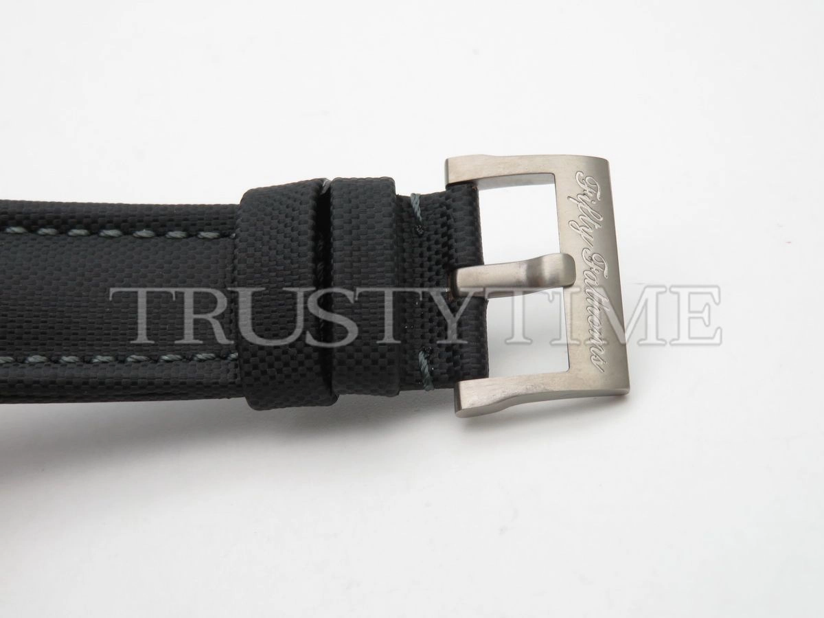 Копия часов Blancpain Fifty Fathoms 5015-1130-52A