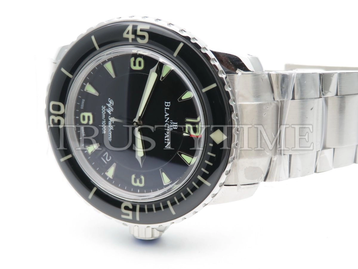 Копия часов Blancpain Fifty Fathoms 5015-1130-71S