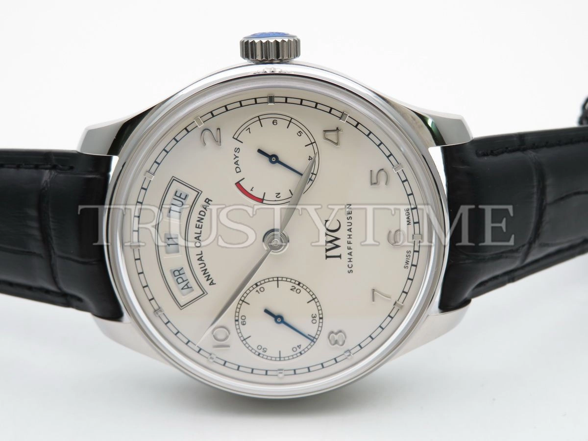 Копия часов IWC Portugieser Annual Calendar 44mm IW503501