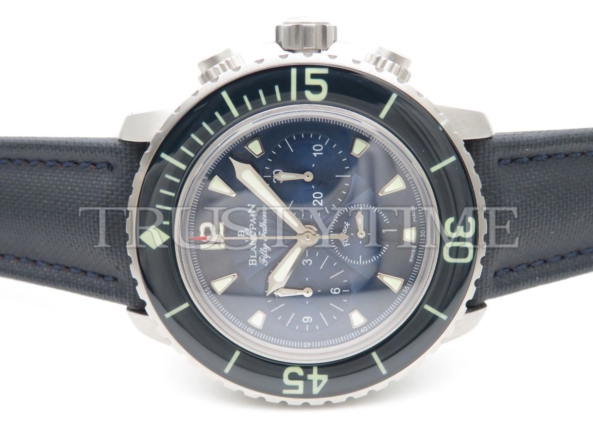 Копия часов Blancpain Fifty Fathoms Flyback Chronograph 5085FB-1140-52B