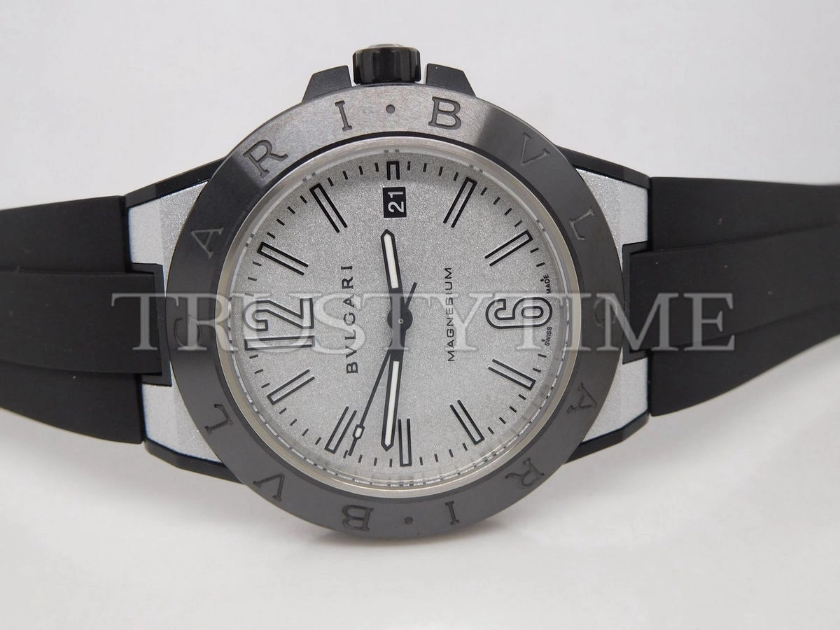 Копия часов Bvlgari Diagono Magnesium 102427