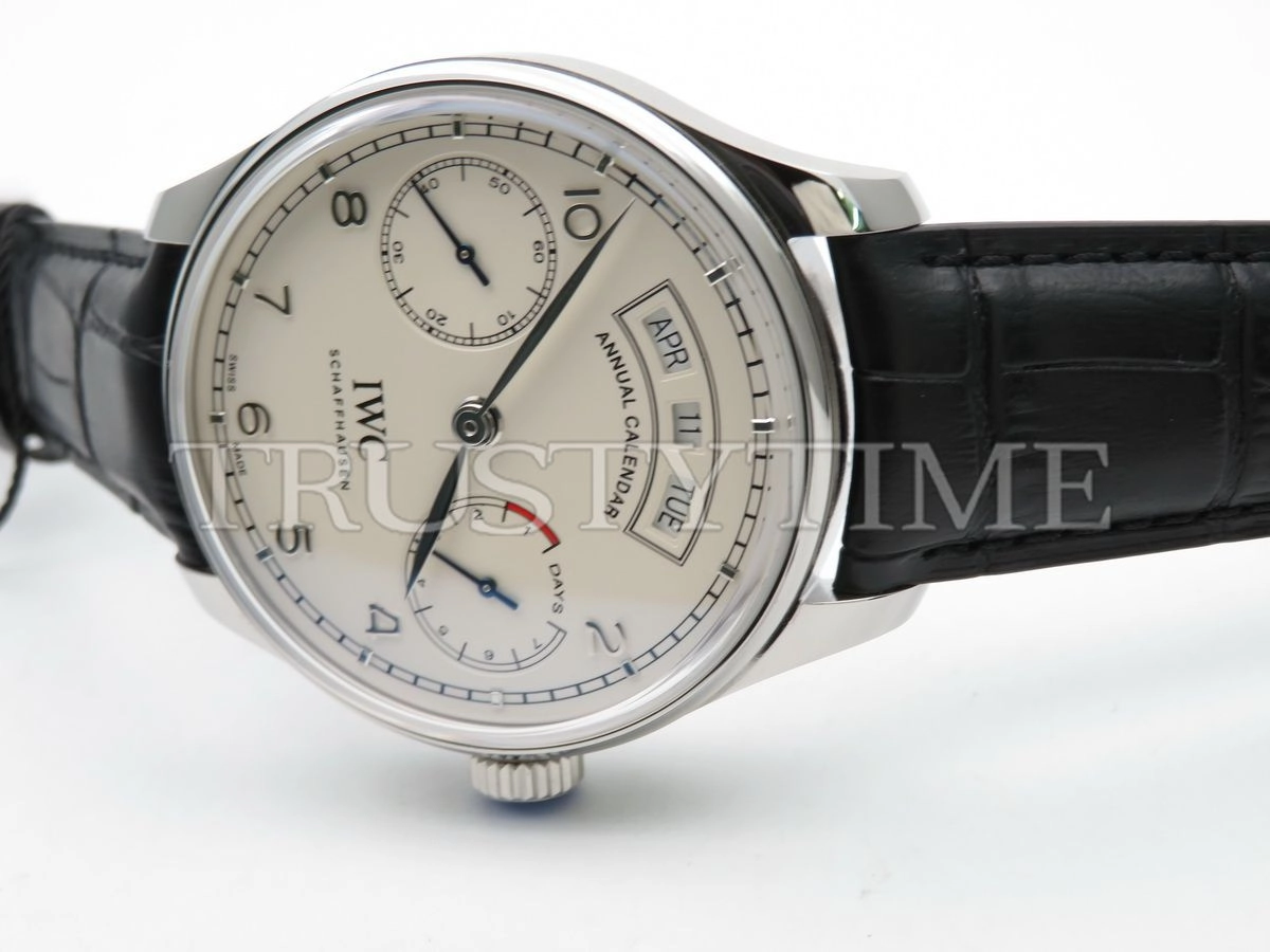 Копия часов IWC Portugieser Annual Calendar 44mm IW503501