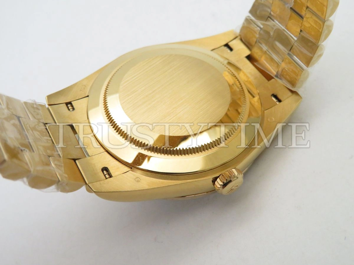 Копия часов Rolex Day-Date 40mm 228348RBR-0005