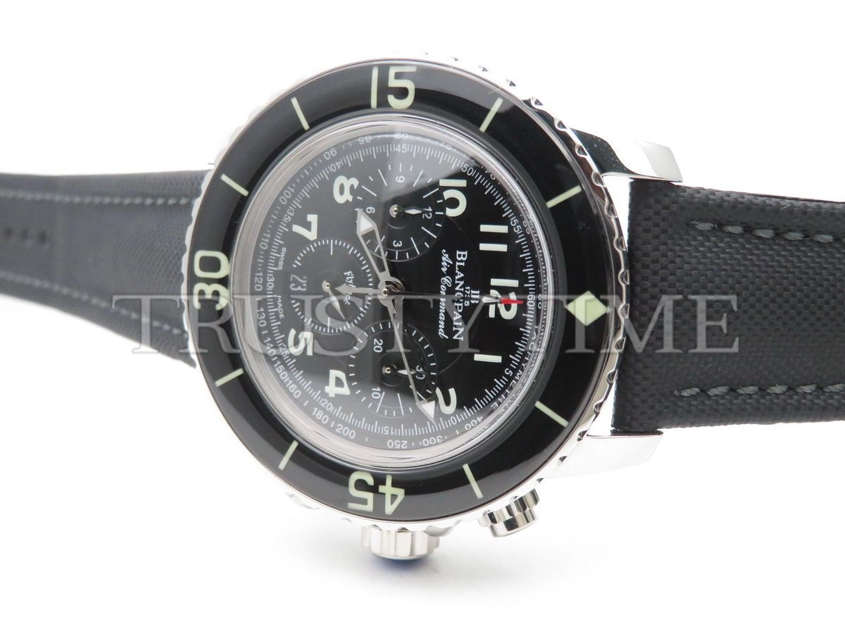 Копия часов Blancpain Fifty Fathoms Flyback Chronograph 5885F-1130-52