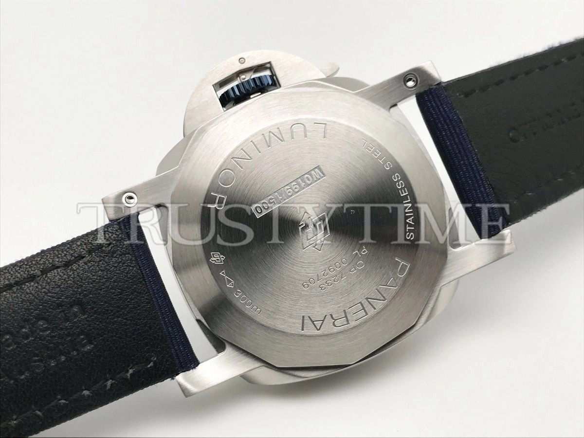 Копия часов Panerai Luminor 1950 Marina 3 Days Automatic eSteel Blue Profondo 44mm PAM01157