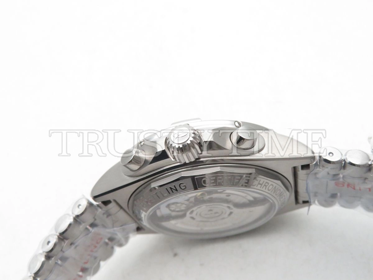 Копия часов Breitling Chronomat B01 42 AB0134101L2A1