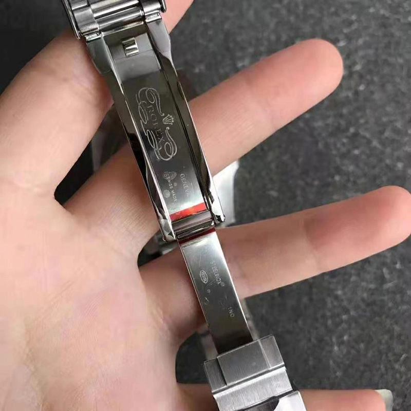 Копия часов Rolex Submariner Ref.116610LV V12 Копия часов Rolex Submariner Ref.116610LV V12
