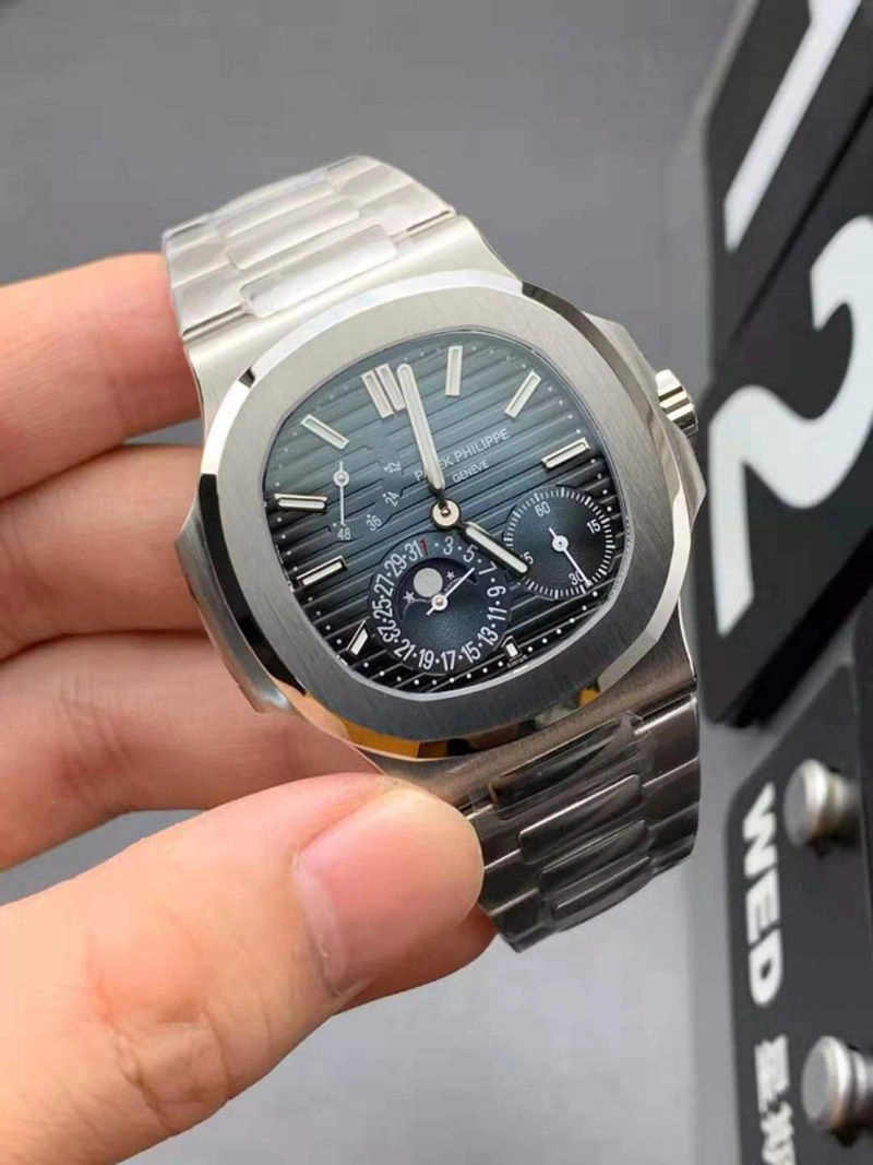 Реплика Patek Philippe MoonPhase 5712 Реплика Patek Philippe MoonPhase 5712