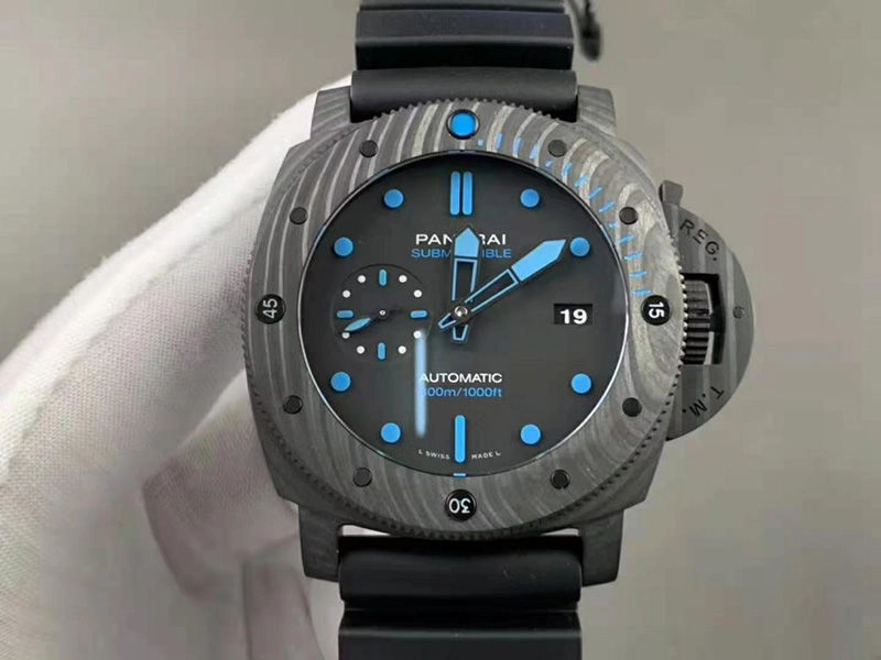 Реплика часов Panerai Submersible Carbotech PAM1616 Реплика часов Panerai Submersible Carbotech PAM1616
