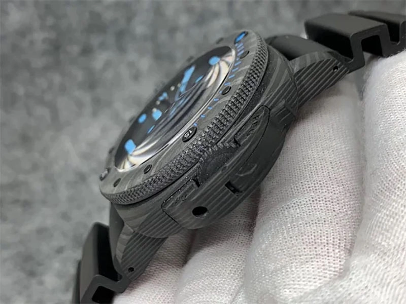 Реплика часов Panerai Submersible Carbotech PAM960 Реплика часов Panerai Submersible Carbotech PAM960