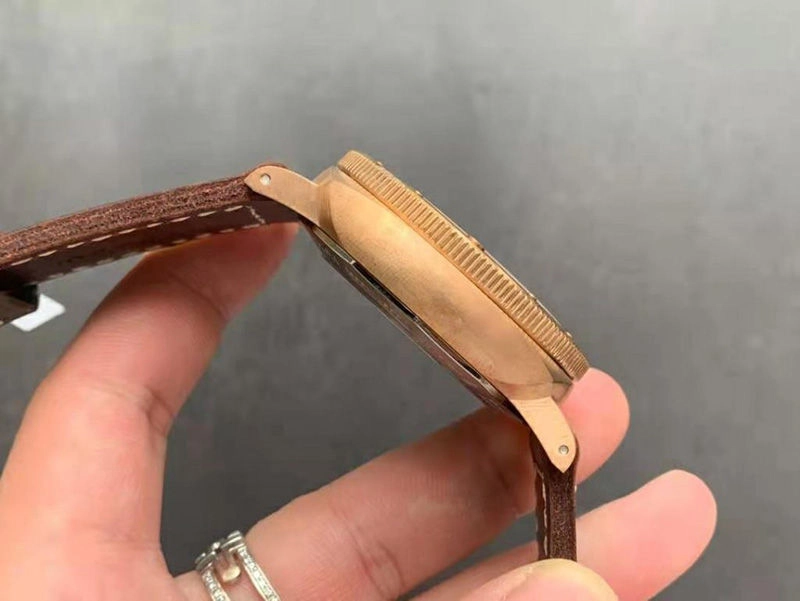 Реплика часов Panerai Submersible Bronzo PAM968 Реплика часов Panerai Submersible Bronzo PAM968
