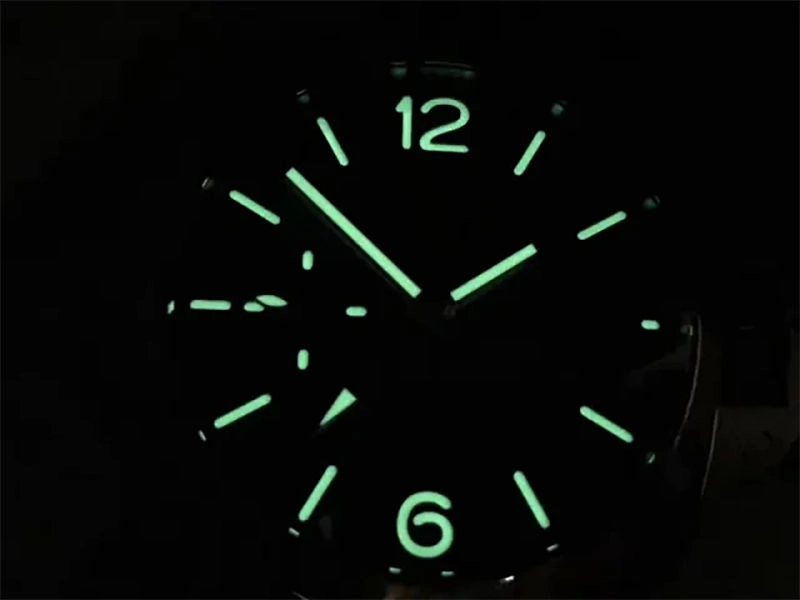 Реплика часов Panerai Luminor GMT PAM688 Реплика часов Panerai Luminor GMT PAM688